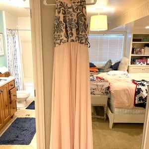 Elegant gown!